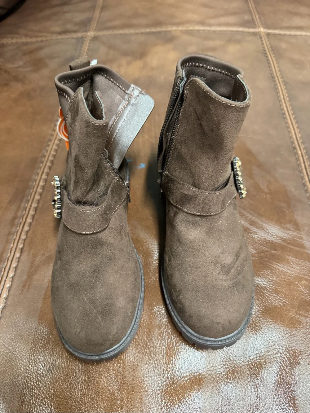 Kids Brown Suede Ankle Boots with Side Zipper & rhinestone buckle NWT Sz 1 122